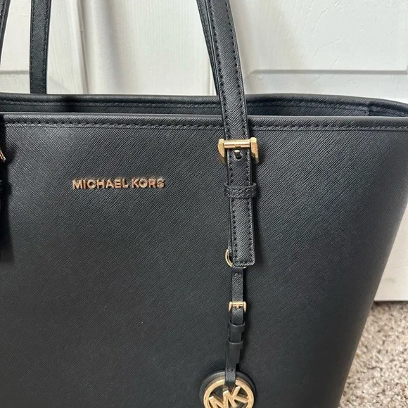 Michael Kors Classic Black Tote - Picture 2 of 9